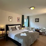 Pensionat Haus Seasons 3*