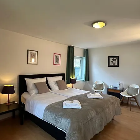 게스트하우스 Haus Seasons 3*