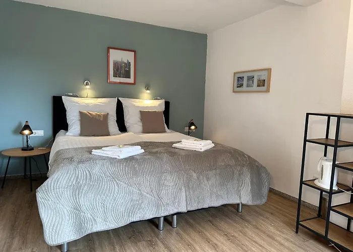 Haus Seasons Πανσιόν 3*